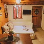 Kemp Mobile Homes *
