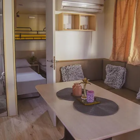 Mobile Homes 营地 比利切