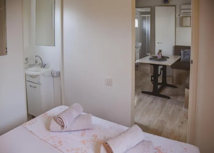 Mobile Homes Кемпинг *