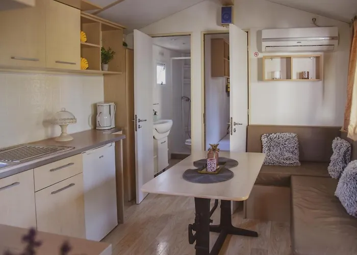 Camping Mobile Homes *