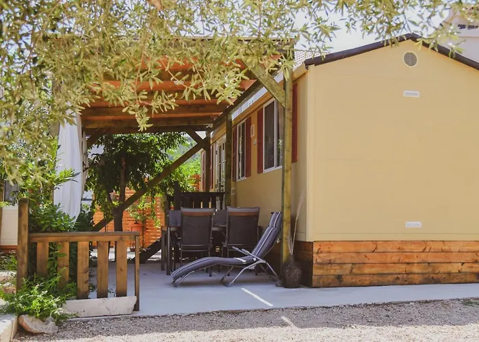 Camping Mobile Homes *